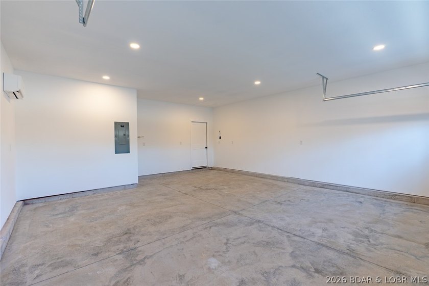 Brand-new beautiful home in the highly sought-after subdivision - photo 37