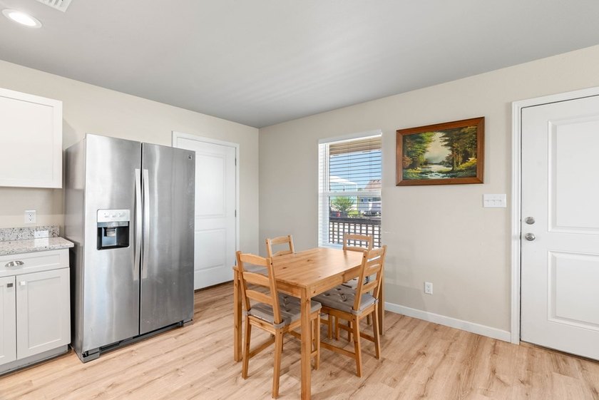 Charming Coastal Retreat in Holiday Beach W. Discover your - photo 11