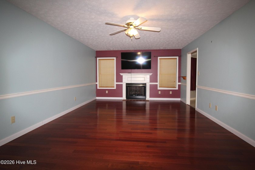 Move in Ready! Check out this 3-bedroom 2 bath home featuring - photo 4
