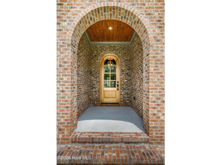 Exceptional new construction offering a refined blend of luxury - photo 2