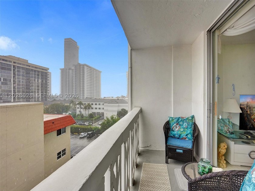 Back on the market: Unmatched Value on the Beach! An exceptional - photo 22