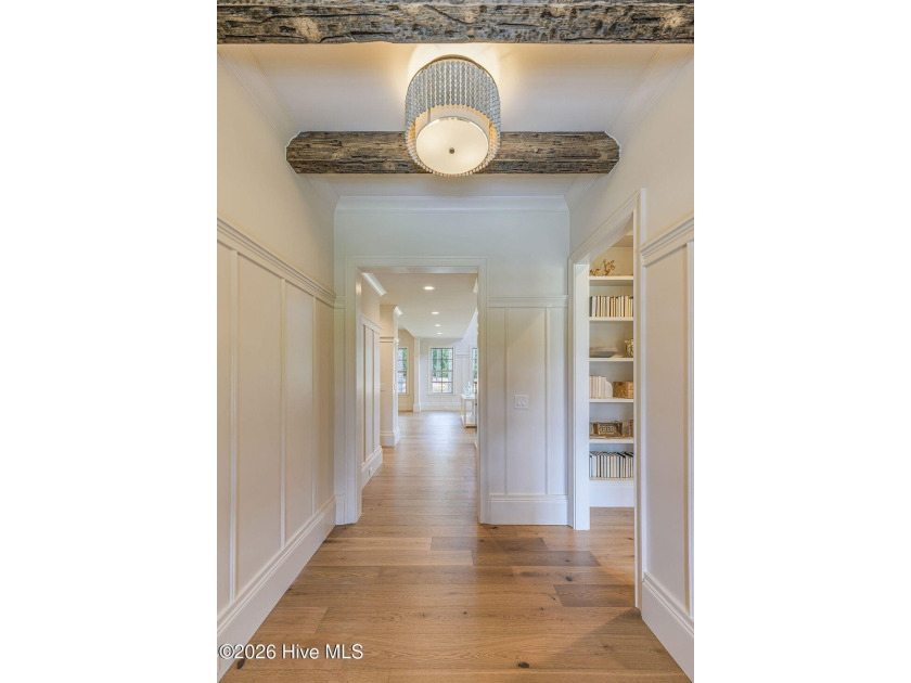 Exceptional new construction offering a refined blend of luxury - photo 3