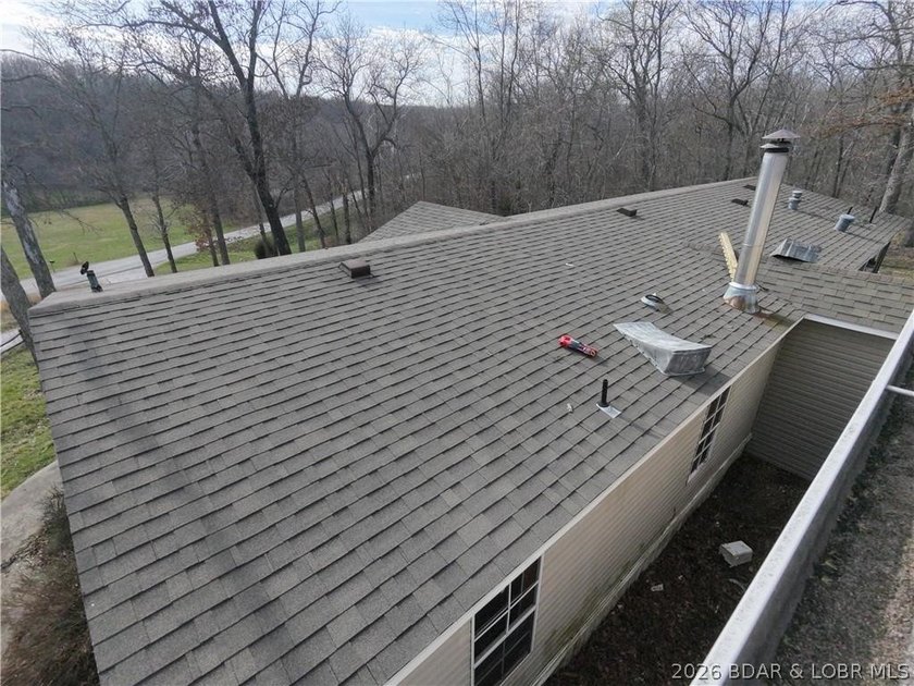 Spacious 5-bedroom, 3-bath home offering approximately 2,792 sq - photo 4