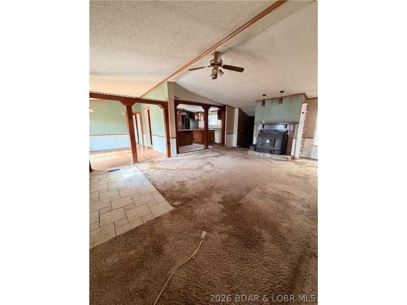 Spacious 5-bedroom, 3-bath home offering approximately 2,792 sq - photo 6