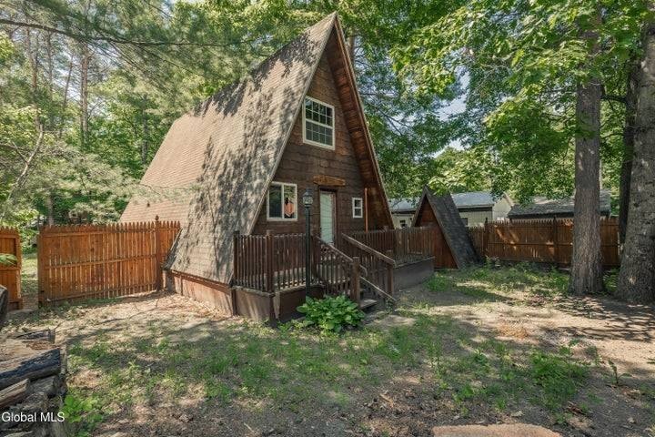 - Located in the Sacandaga Heights Beach Assoc and less than 1/2 - photo 26