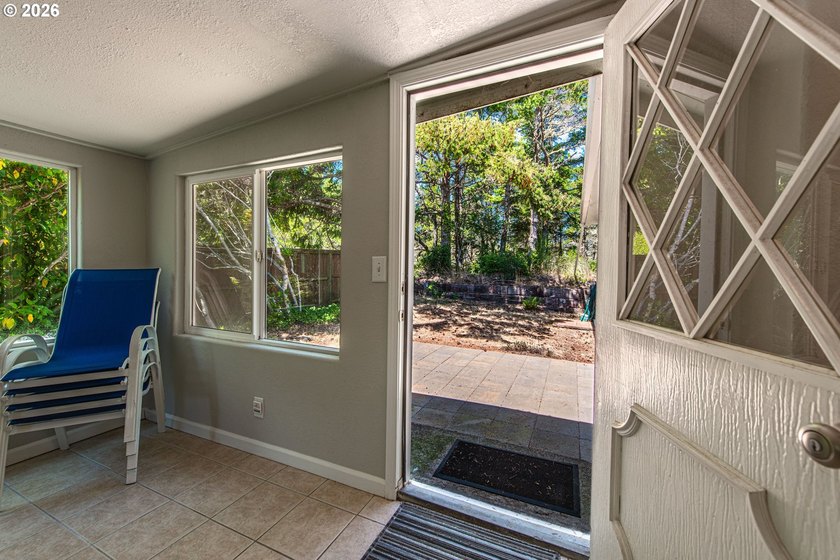 Turnkey remodeled manufactured home in Greentrees East Village - photo 29