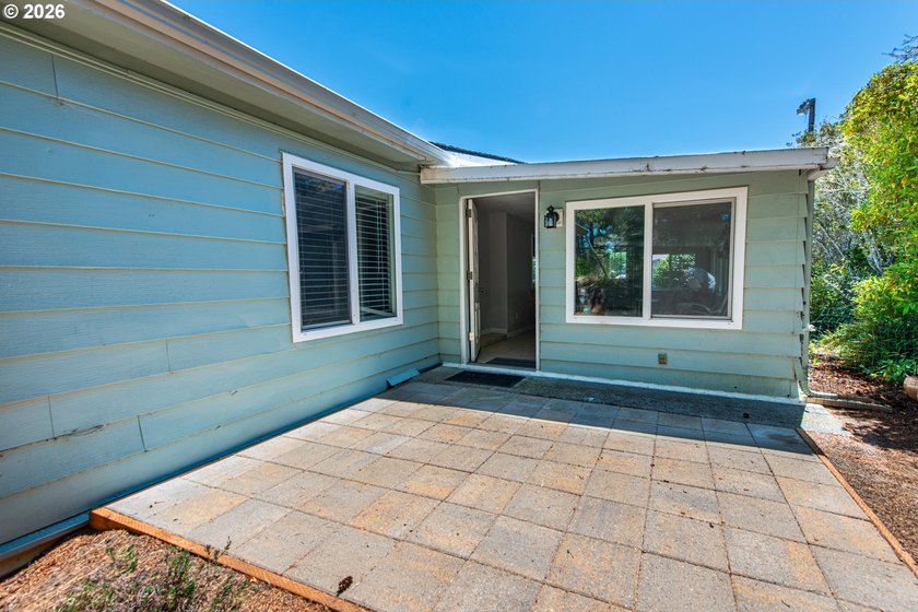 Turnkey remodeled manufactured home in Greentrees East Village - photo 31