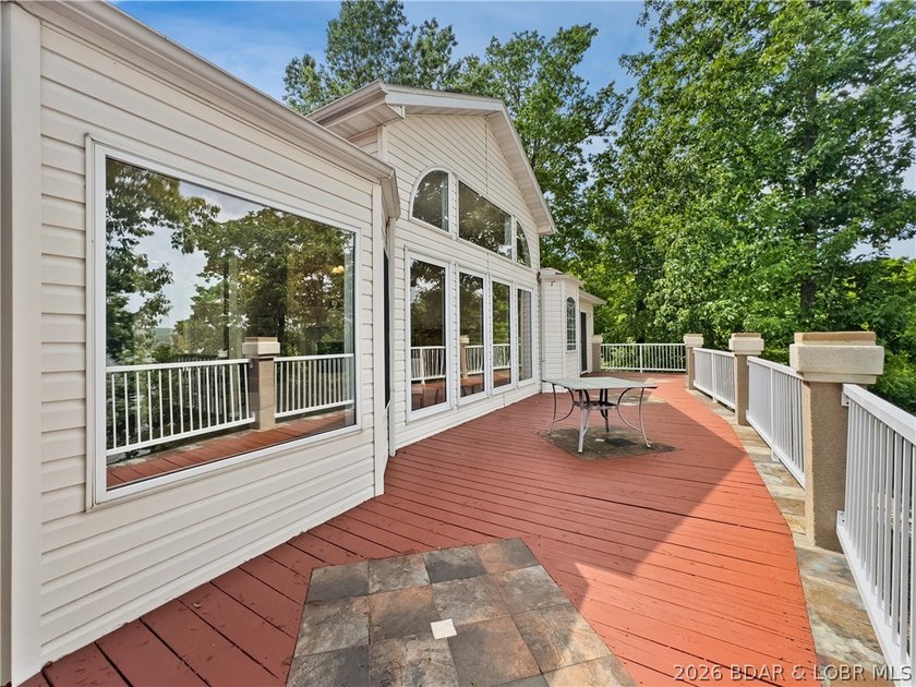 Custom built Home with great Lake View. Covered Porch has Entry - photo 4