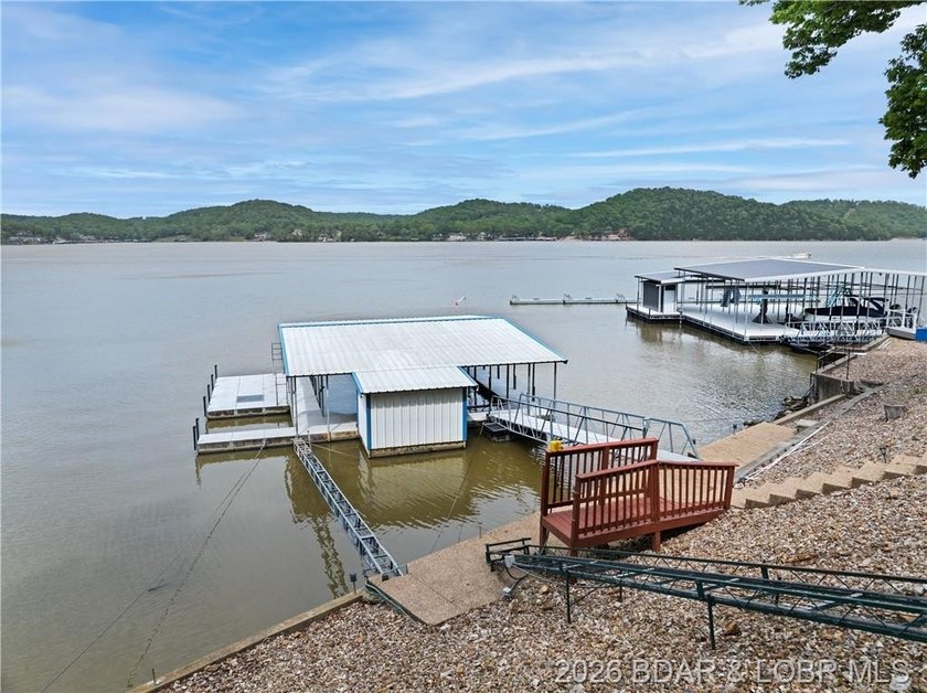 Custom built Home with great Lake View. Covered Porch has Entry - photo 6