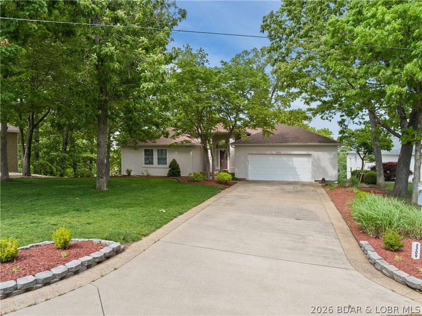 Custom built Home with great Lake View. Covered Porch has Entry - photo 8