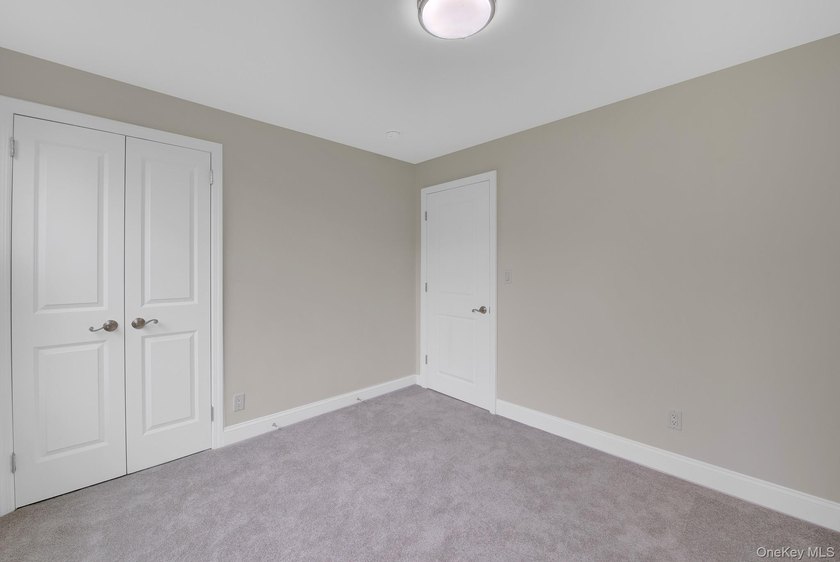 Move right into this updated 3-bedroom, Co-op in Le Havre in - photo 15