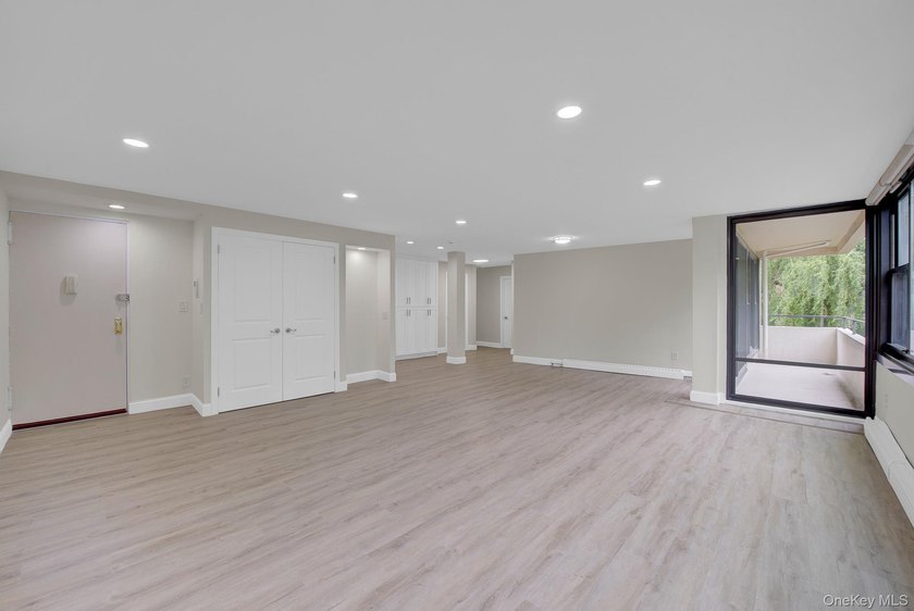 Move right into this updated 3-bedroom, Co-op in Le Havre in - photo 18