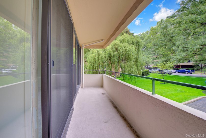 Move right into this updated 3-bedroom, Co-op in Le Havre in - photo 19