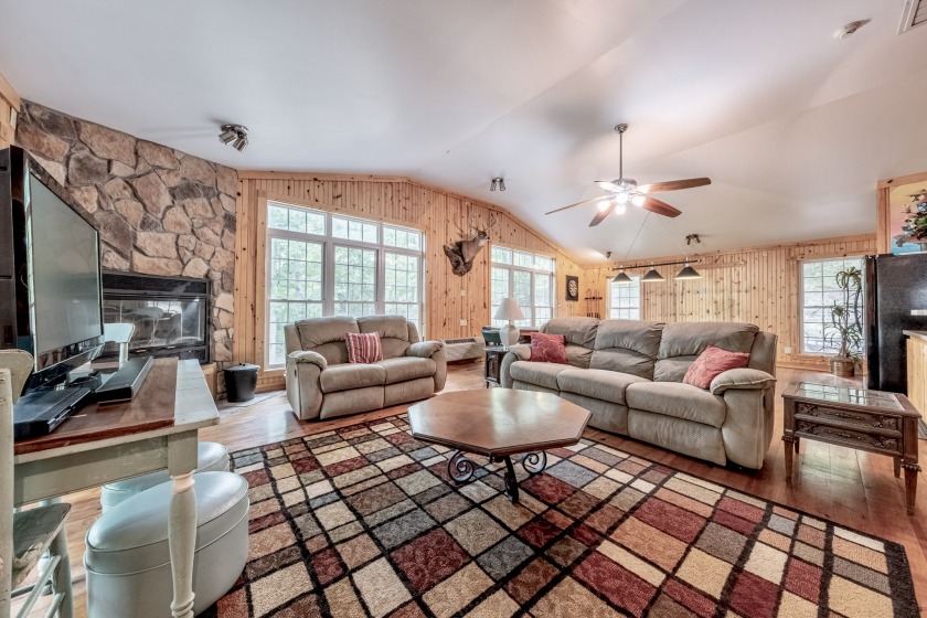 Heather Keith, Realtor
502.345.3052 - photo 15