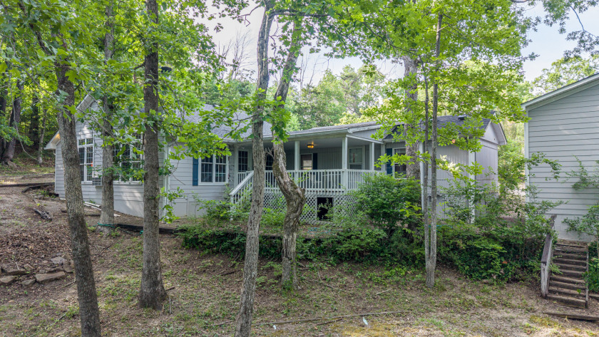 Heather Keith, Realtor
502.345.3052 - photo 2
