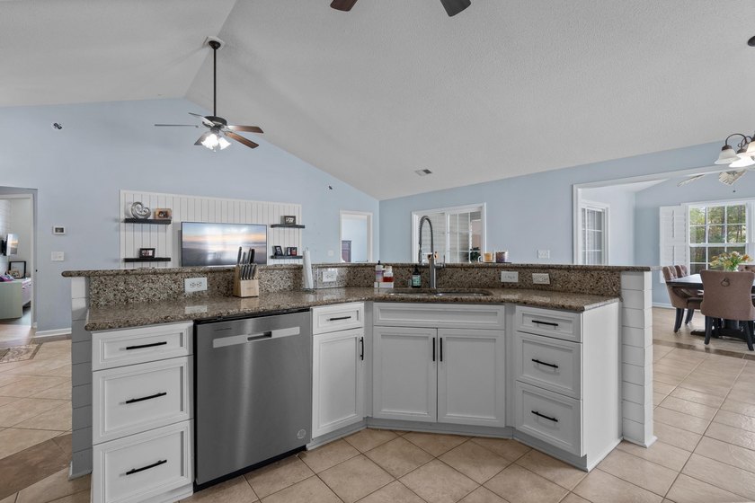 Welcome to 241 Bonnie Bridge Rd in the highly desirable Highland - photo 15