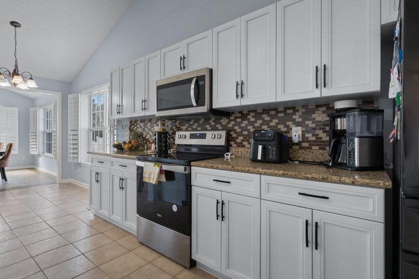 Welcome to 241 Bonnie Bridge Rd in the highly desirable Highland - photo 16