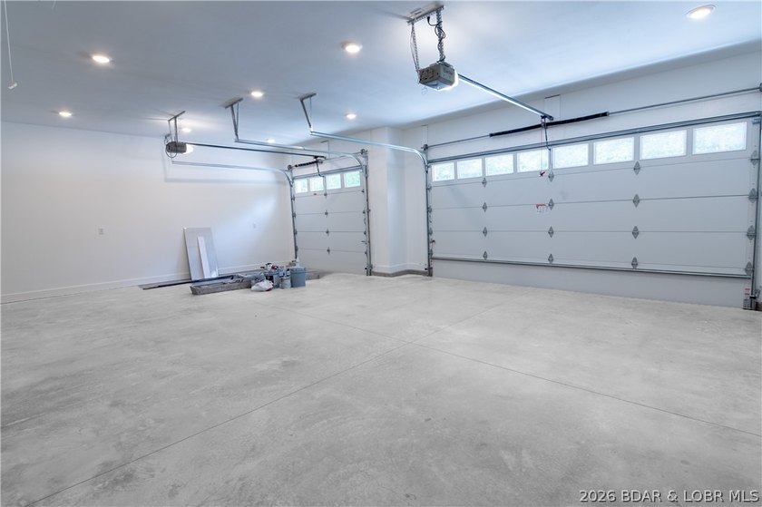 NEW CONSTRUCTION in Porto Cima! This modern ranch delivers the - photo 17