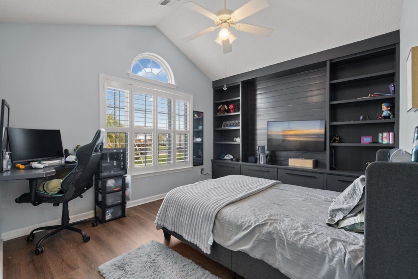 Welcome to 241 Bonnie Bridge Rd in the highly desirable Highland - photo 27