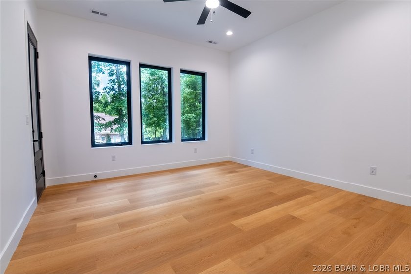 NEW CONSTRUCTION in Porto Cima! This modern ranch delivers the - photo 39
