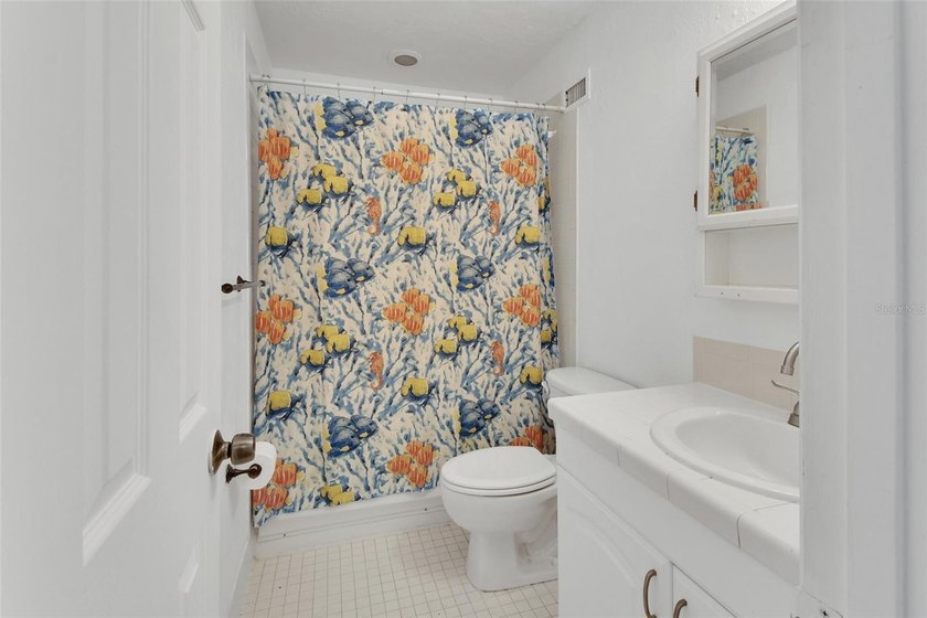 Welcome to a beautifully updated and meticulously maintained - photo 14