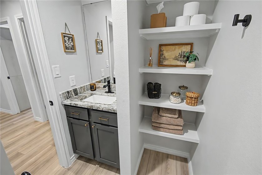 Welcome to this beautifully maintained one-story home in the - photo 16