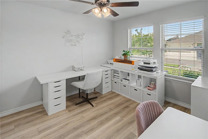 Welcome to this beautifully maintained one-story home in the - photo 18