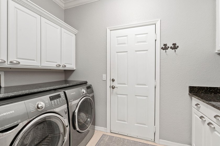 Meticulously maintained and truly move-in ready, this - photo 20