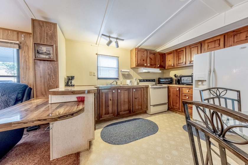 Heather Keith, Realtor
502.345.3052 - photo 7