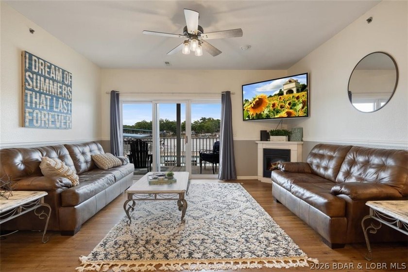 Welcome to your perfect Lake of the Ozarks getaway! This - photo 6