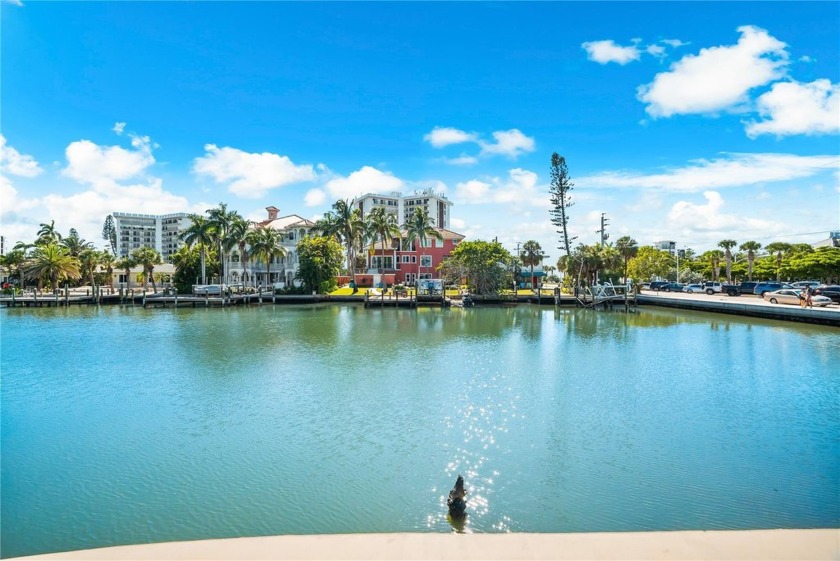 Welcome to Lido Dreams, an exquisite 5,500 square foot luxury - photo 93