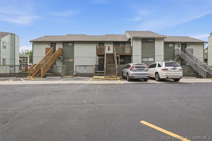 Welcome to this charming 2-bedroom, 2-bath condo offering - photo 3
