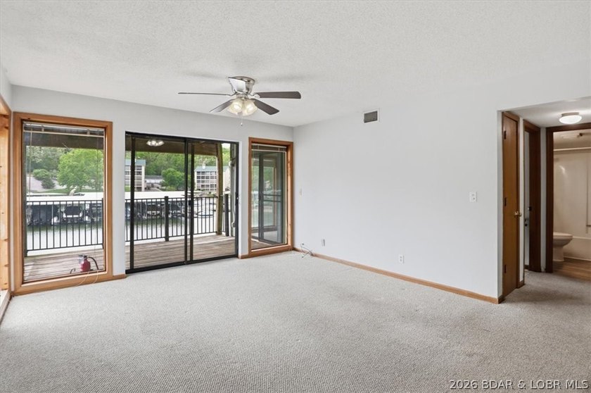 Welcome to this charming 2-bedroom, 2-bath condo offering - photo 6