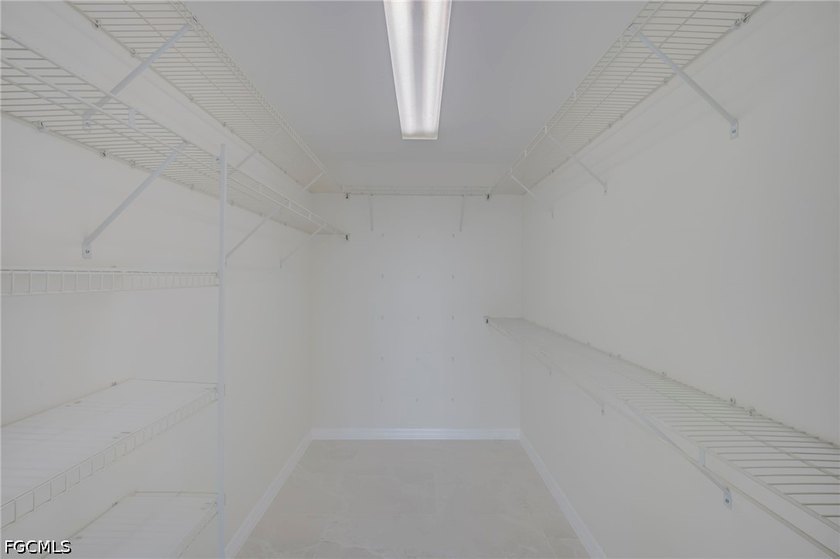 Welcome to this beautifully newly remodeled 4-bedroom, 2-bath - photo 22