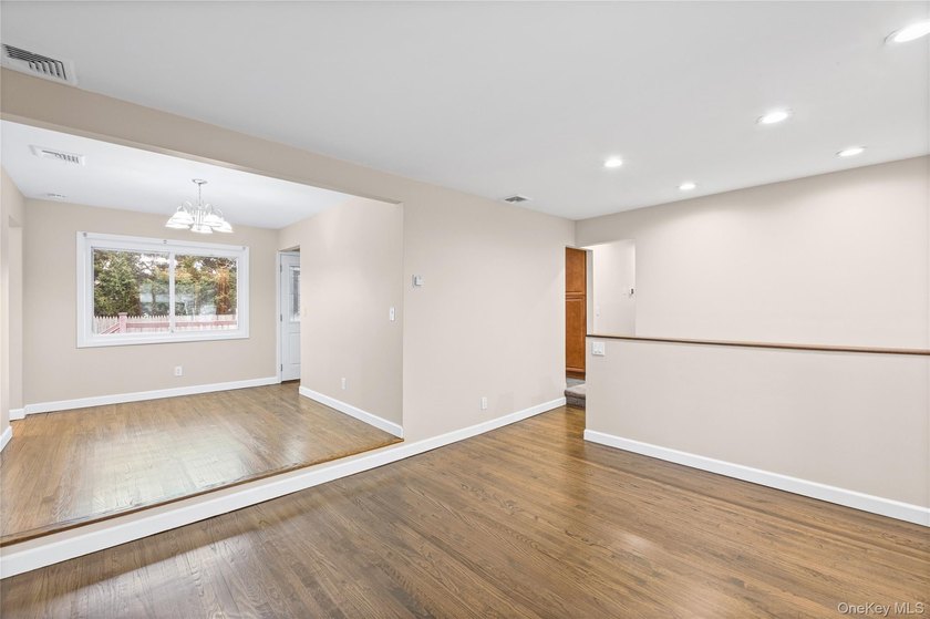 Beautifully renovated 3-bedroom, 1-bath ranch in the heart of - photo 5
