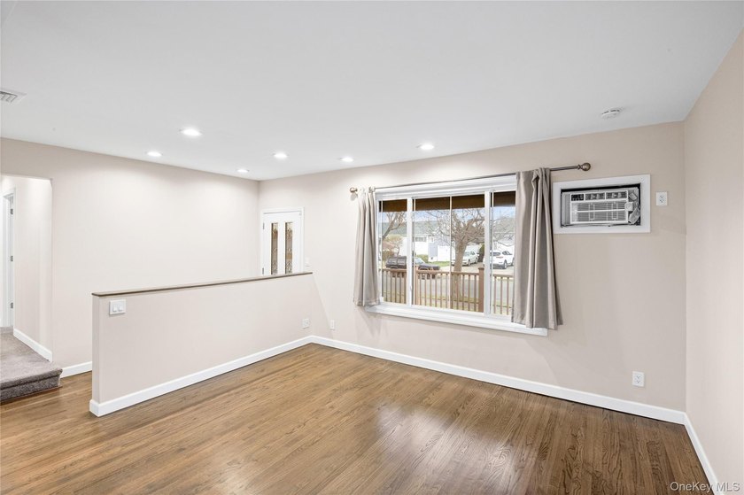 Beautifully renovated 3-bedroom, 1-bath ranch in the heart of - photo 6