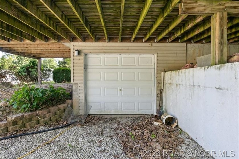 Vacation or Full Time Home. Well taken care of 3 Bedroom 2 Bath - photo 3