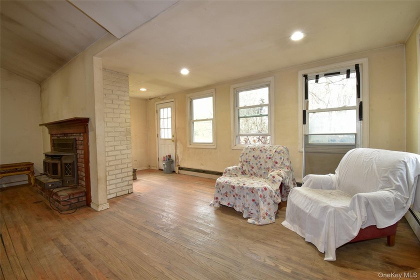 Rare and wonderful opportunity for a handy homeowner to own an - photo 6