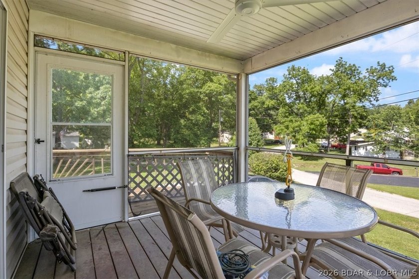 Vacation or Full Time Home. Well taken care of 3 Bedroom 2 Bath - photo 8