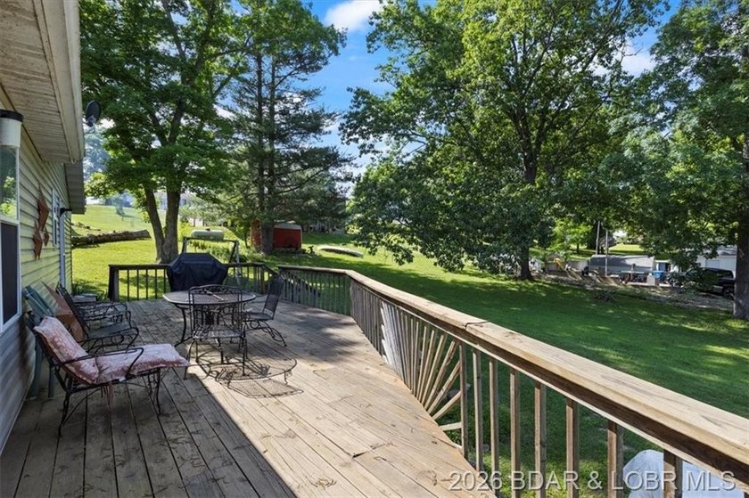 Vacation or Full Time Home. Well taken care of 3 Bedroom 2 Bath - photo 10