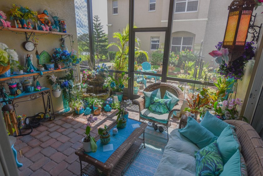 Welcome home to this well-maintained end-unit TH offering the - photo 24