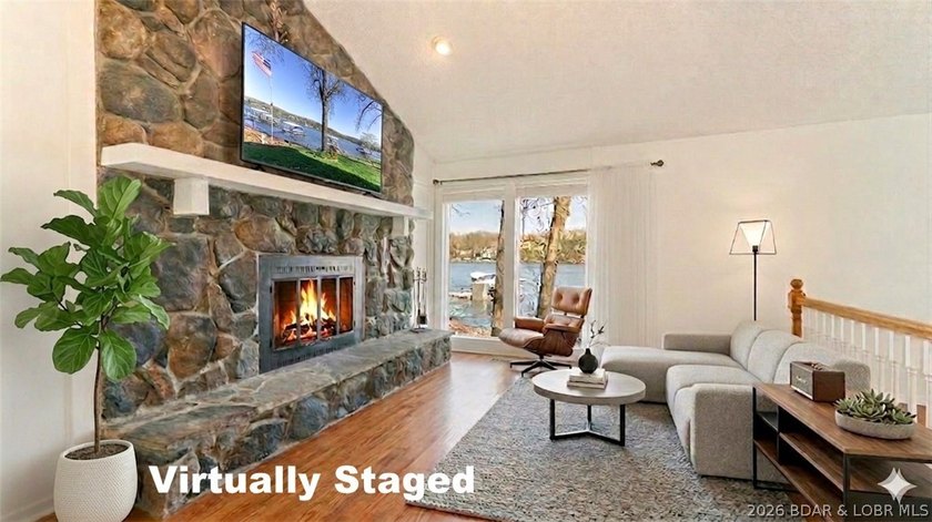 Darling lakefront GEM, cherished by one family for years is now - photo 8