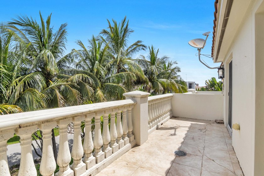 3-level townhome in the sought-after Coral Ridge neighborhood - photo 47