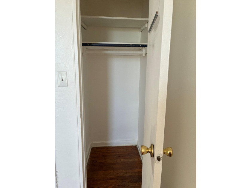 Welcome to 1430 Thieriot Ave. This 3 bedroom, 2 bath apartment - photo 15