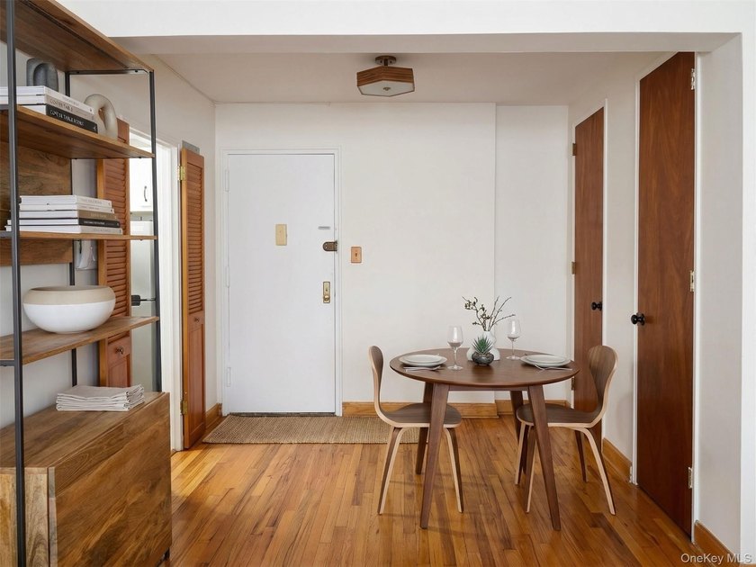 Spacious, Sun-Filled Alcove Studio in Prime Brooklyn Location - photo 4