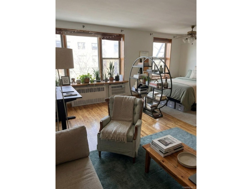 Spacious, Sun-Filled Alcove Studio in Prime Brooklyn Location - photo 6