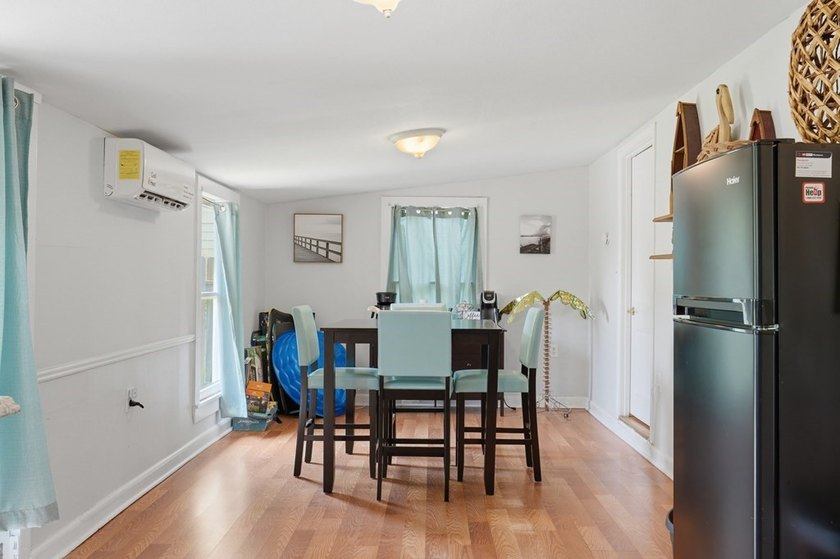 Welcome to this charming turn-key short-term rental, freshly - photo 19