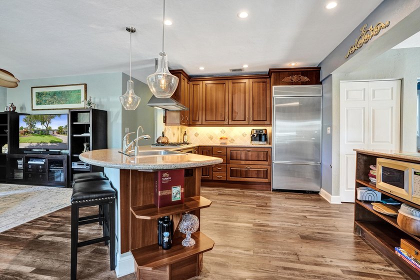 A Beautifully updated Coral Heights home offering 3 Bedrooms, 2 - photo 20