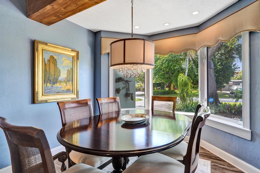 A Beautifully updated Coral Heights home offering 3 Bedrooms, 2 - photo 25