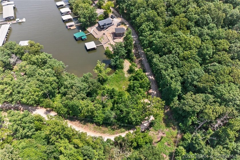 Endless potential awaits with this versatile 3,680-square-foot - photo 30